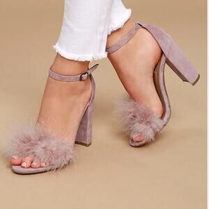 Steve Madden Carabu pink suede leather feather heels size 5.5 peep toe